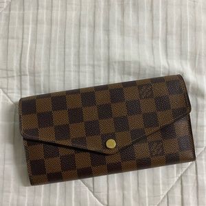 Louis Vuitton Sarah Wallet